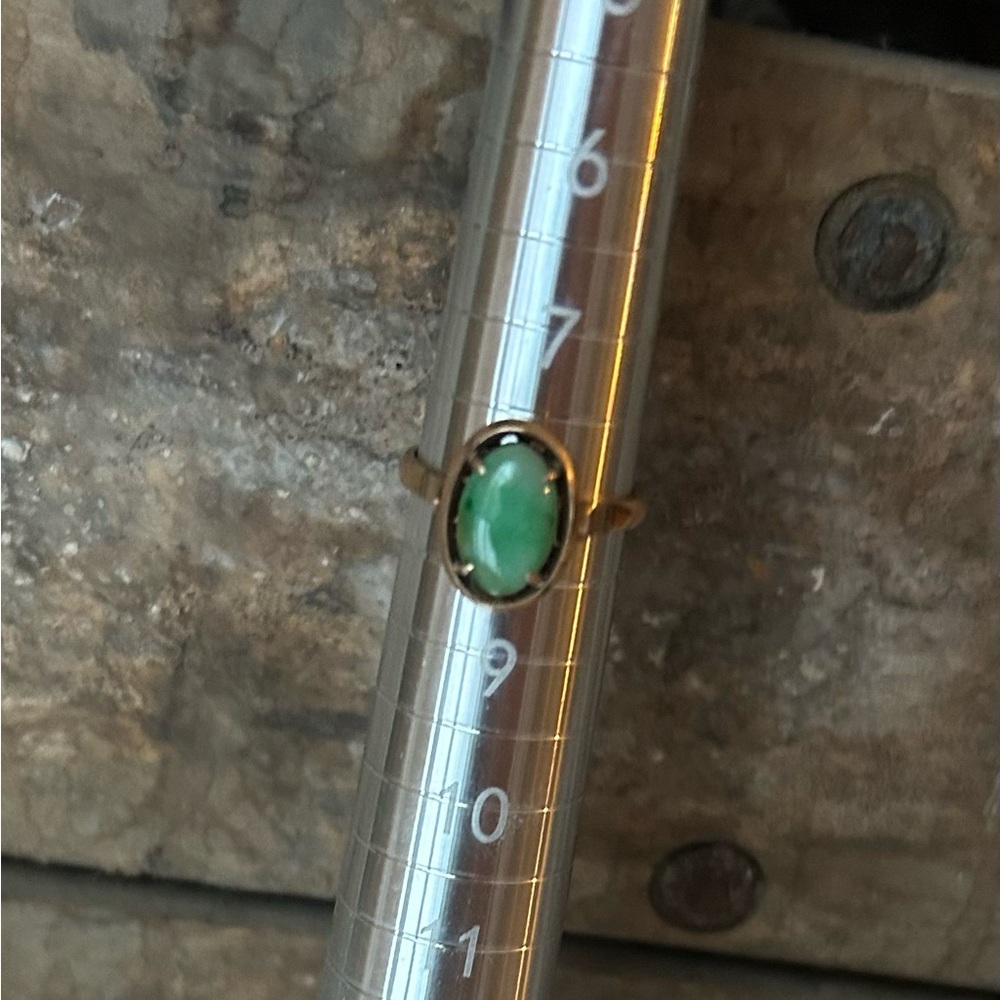 18k Jade Ring - Picture 6 of 9